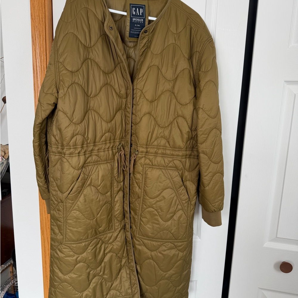 GAP Tan Upcycled Minimalist Puffer Jacket